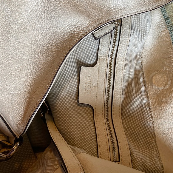 Large cream Gucci Soho large leather tote. Preloved with wear but life left! - Picture 3 of 13